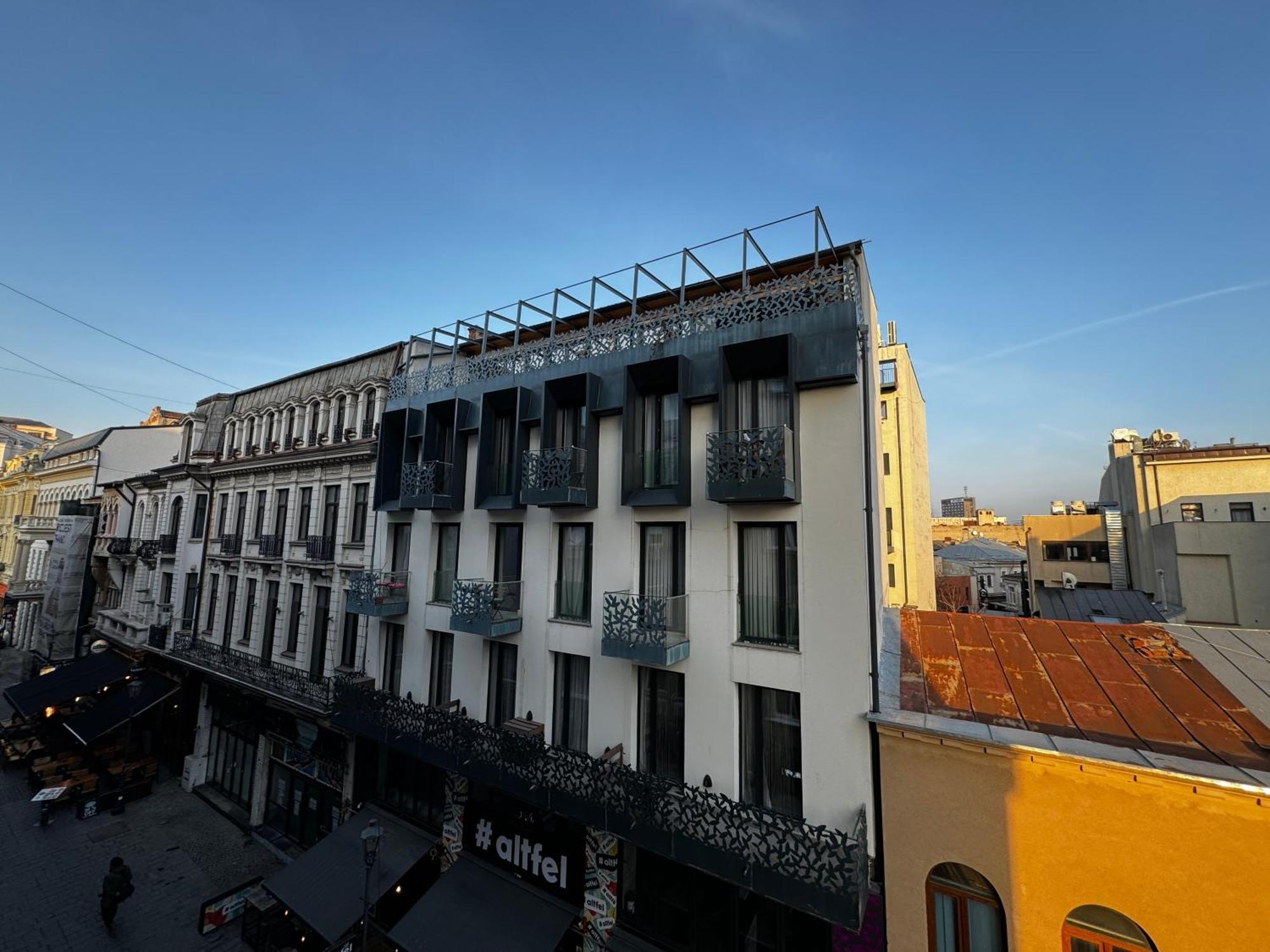 Old Town Studios By Chr Luxury Property Бухарест Экстерьер фото