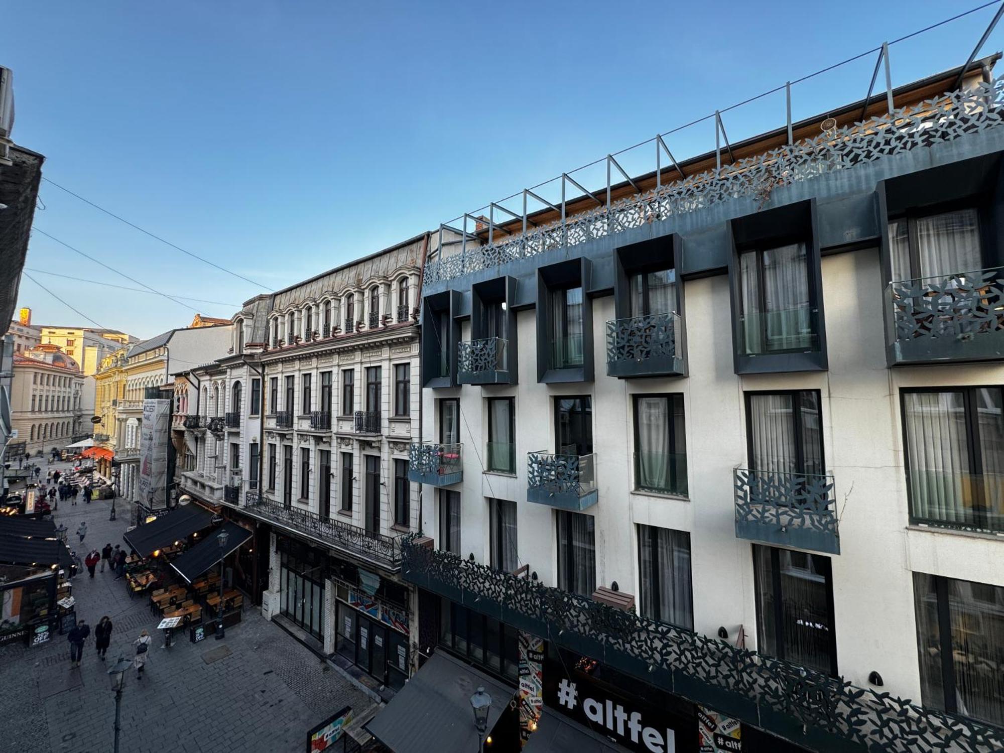 Old Town Studios By Chr Luxury Property Бухарест Экстерьер фото
