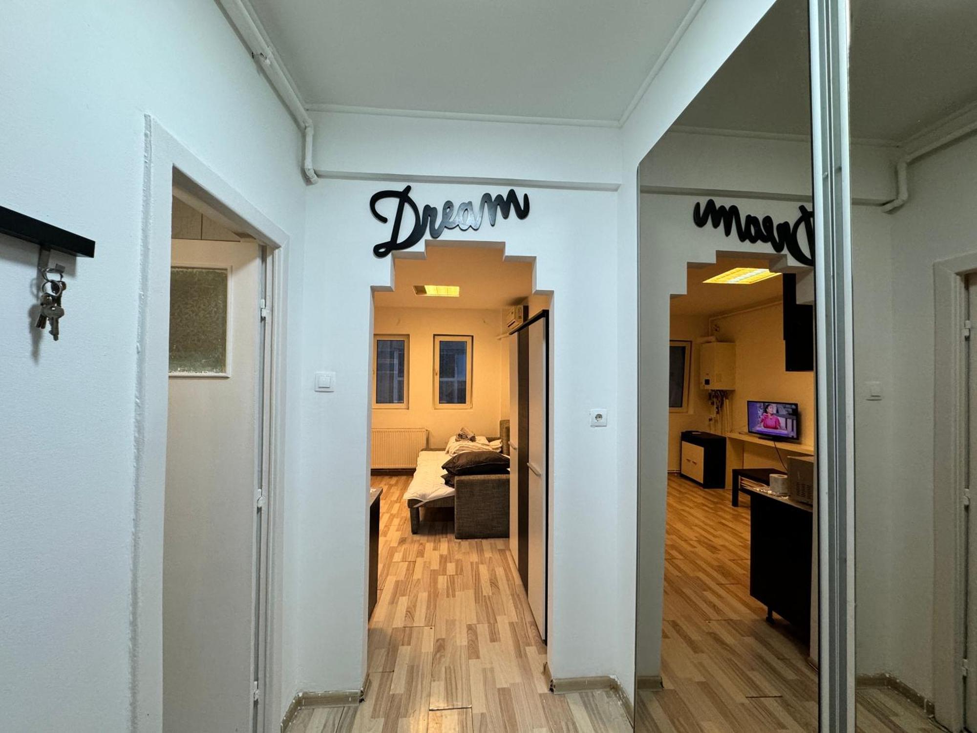 Old Town Studios By Chr Luxury Property Бухарест Экстерьер фото
